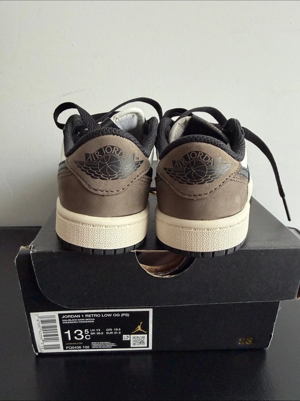 Kids Black and White Low Top Sneakers by (unbranded)